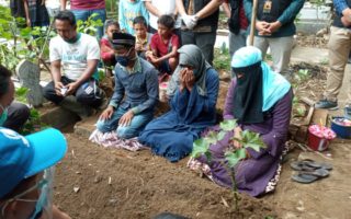 “COVID-19 Juga Mengintai Mereka”: Pastikan Hak Kesehatan Pengungsi Rohingya Terpenuhi