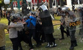 Indonesia: Police must be held accountable for repeated unlawful use of force against peaceful protesters