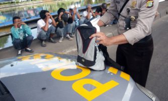 Cabut aturan jam malam yang diskriminatif dan melanggar hak anak di Jawa Barat