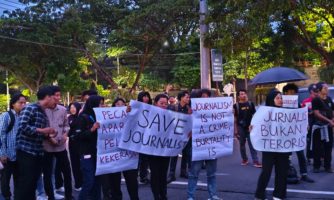 Usut tuntas serangan atas delapan jurnalis peliput limbah industri di Serang